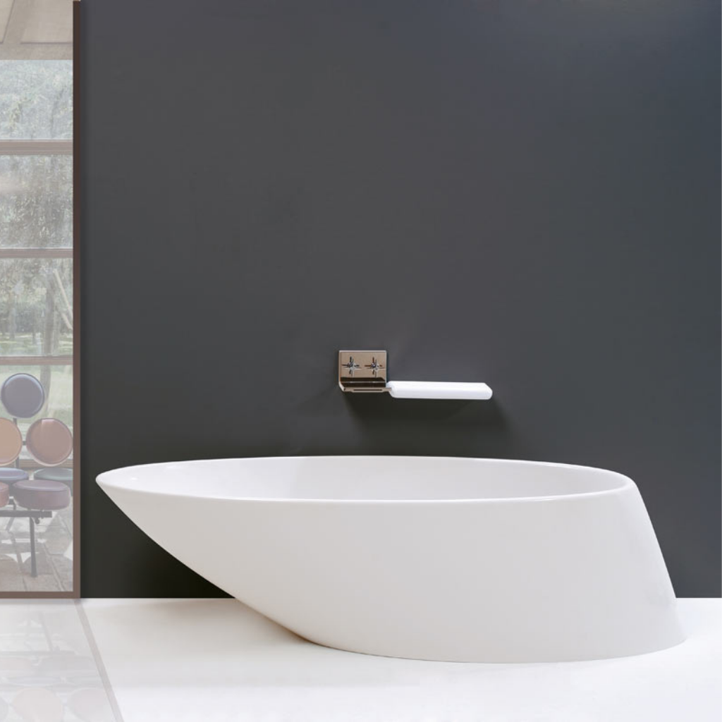 GSG Ceramica | Touch 81" x 31" Freestanding Bathtub TOVA205-XXX White Front Shot
